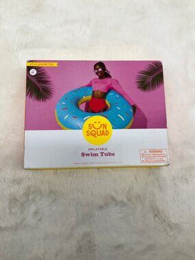Sun Squad 45" Diameter inflatable Donut Swim Tube Pool Beach Summer fun! NEW